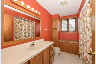 W270N6983  Woodland Oaks Dr, Lisbon, WI 53089 - Photo 25