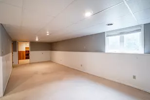 2304 Brookstone Ln, Waukesha, WI 53188 - Photo 37