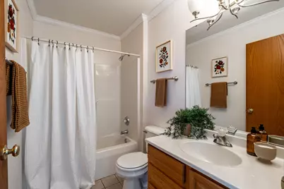 2304  Brookstone Ln, Waukesha, WI 53188 - Photo 33