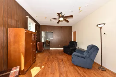 3063 S 8th St, Milwaukee, WI 53215 - Photo 5