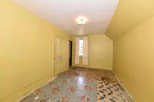 3063 S 8th St, Milwaukee, WI 53215 - Photo 11