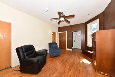 3063 S 8th St, Milwaukee, WI 53215 - Photo 7