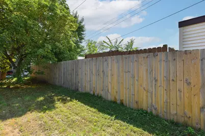 3063 S 8th St, Milwaukee, WI 53215 - Photo 25