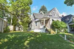 3063 S 8th St, Milwaukee, WI 53215 - Photo 27