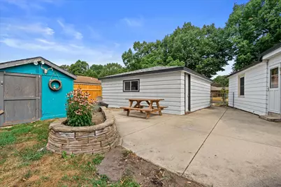 2421 W Bridge St, Milwaukee, WI 53221 - Photo 23