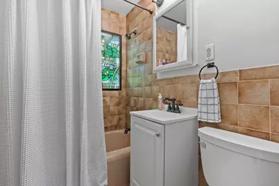 2421 W Bridge St, Milwaukee, WI 53221 - Photo 7