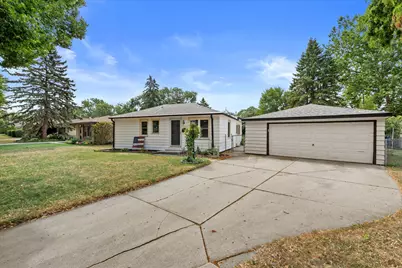 2421 W Bridge St, Milwaukee, WI 53221 - Photo 25