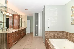 3554 Cranberry Ln, Racine, WI 53404 - Photo 11