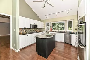 3554 Cranberry Ln, Racine, WI 53404 - Photo 7