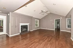 3554 Cranberry Ln, Racine, WI 53404 - Photo 5