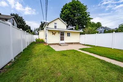 1501  10th St, La Crosse, WI 54601 - Photo 3