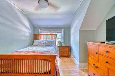 426 N 70th St, Wauwatosa, WI 53213 - Photo 27