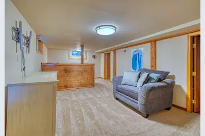 426 N 70th St, Wauwatosa, WI 53213 - Photo 35
