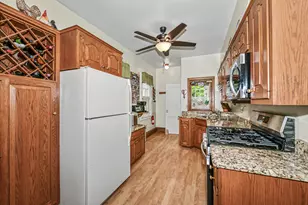 4915 W Woodlawn Ct, Milwaukee, WI 53208 - Photo 13