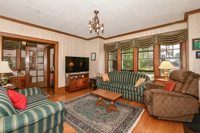 4915 W Woodlawn Ct, Milwaukee, WI 53208 - Photo 11