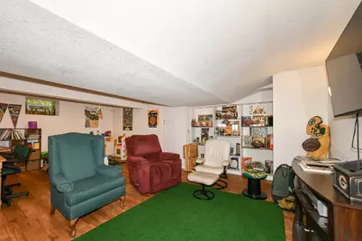 4915 W Woodlawn Ct, Milwaukee, WI 53208 - Photo 41