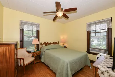 4915 W Woodlawn Ct, Milwaukee, WI 53208 - Photo 23