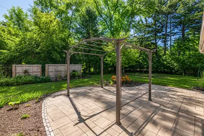 9200 N Tennyson Dr, Bayside, WI 53217 - Photo 23