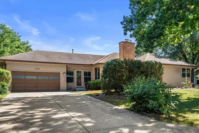 11825 W Elmhurst Pkwy, Wauwatosa, WI 53226 - Photo 35