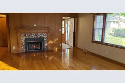 9715 W Wisconsin Ave, Wauwatosa, WI 53226 - Photo 9