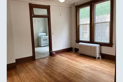 1734 N Arlington Pl #Lower, Milwaukee, WI 53202 - Photo 9
