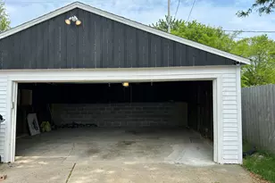 4454 S 1st St, Milwaukee, WI 53207 - Photo 23