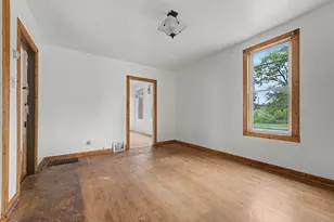 2910 N 17th St, Milwaukee, WI 53206 - Photo 5