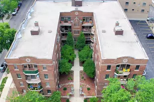 2009 N Prospect Ave, Milwaukee, WI 53202 - Photo 23