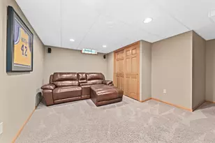 10336 W Park Ridge Ave, Wauwatosa, WI 53222 - Photo 29