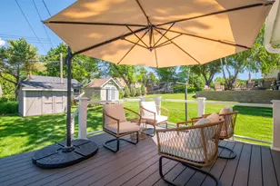 10336 W Park Ridge Ave, Wauwatosa, WI 53222 - Photo 3