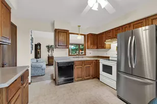 6497 Sky Ct, West Bend, WI 53095 - Photo 7