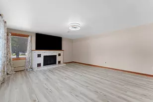 2012 34th St, Two Rivers, WI 54241 - Photo 7