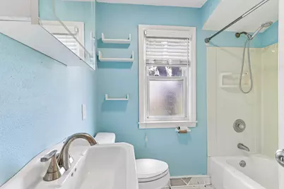 9035 W Morgan Ave, Milwaukee, WI 53228 - Photo 15