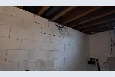 8334 W Denver Ave, Milwaukee, WI 53223 - Photo 23