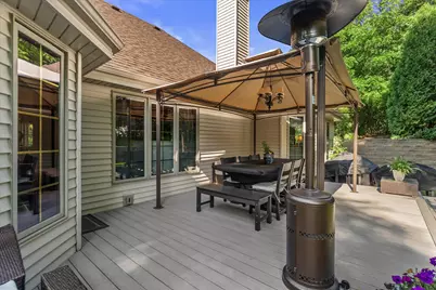 11221 W Drake Ln, Franklin, WI 53132 - Photo 51