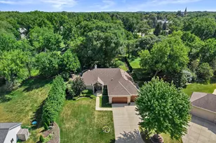 11221 W Drake Ln, Franklin, WI 53132 - Photo 33