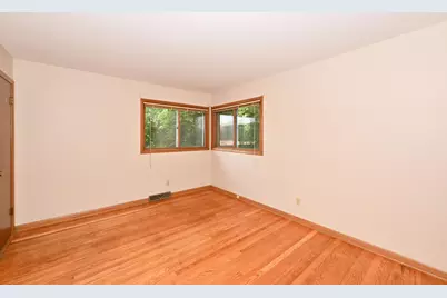3660 S Joseph Rd, New Berlin, WI 53151 - Photo 15