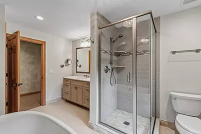 3230  Fordham Ct, Brookfield, WI 53005 - Photo 43