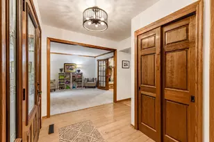 952 Greenway Terrace, Hartland, WI 53029 - Photo 7