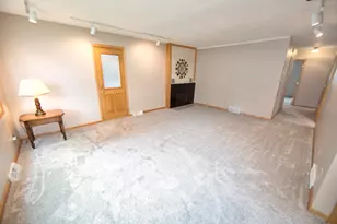 2419 S 81st St, West Allis, WI 53219 - Photo 5