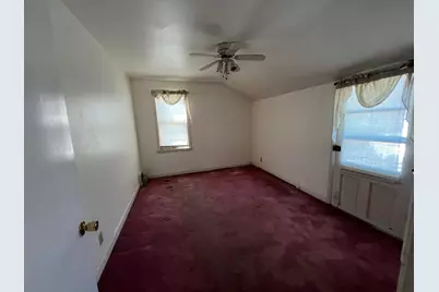 6402 W Girard Ave, Milwaukee, WI 53210 - Photo 15