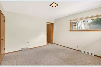 3807 N 78th St, Milwaukee, WI 53222 - Photo 11