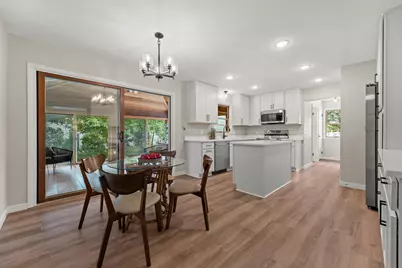 N61W23015  Silver Spring Dr, Sussex, WI 53089 - Photo 5