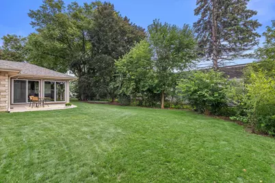 N61W23015  Silver Spring Dr, Sussex, WI 53089 - Photo 31