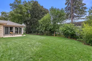 N61W23015 Silver Spring Dr, Sussex, WI 53089 - Photo 31