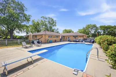 10400 W Pallottine Dr, Greenfield, WI 53228 - Photo 31