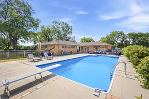 10400 W Pallottine Dr, Greenfield, WI 53228 - Photo 31