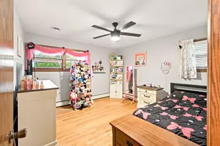 10400 W Pallottine Dr, Greenfield, WI 53228 - Photo 15