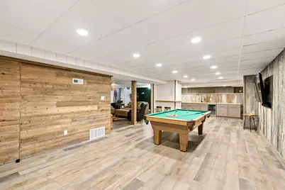 10400 W Pallottine Dr, Greenfield, WI 53228 - Photo 23