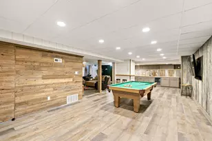 10400 W Pallottine Dr, Greenfield, WI 53228 - Photo 23